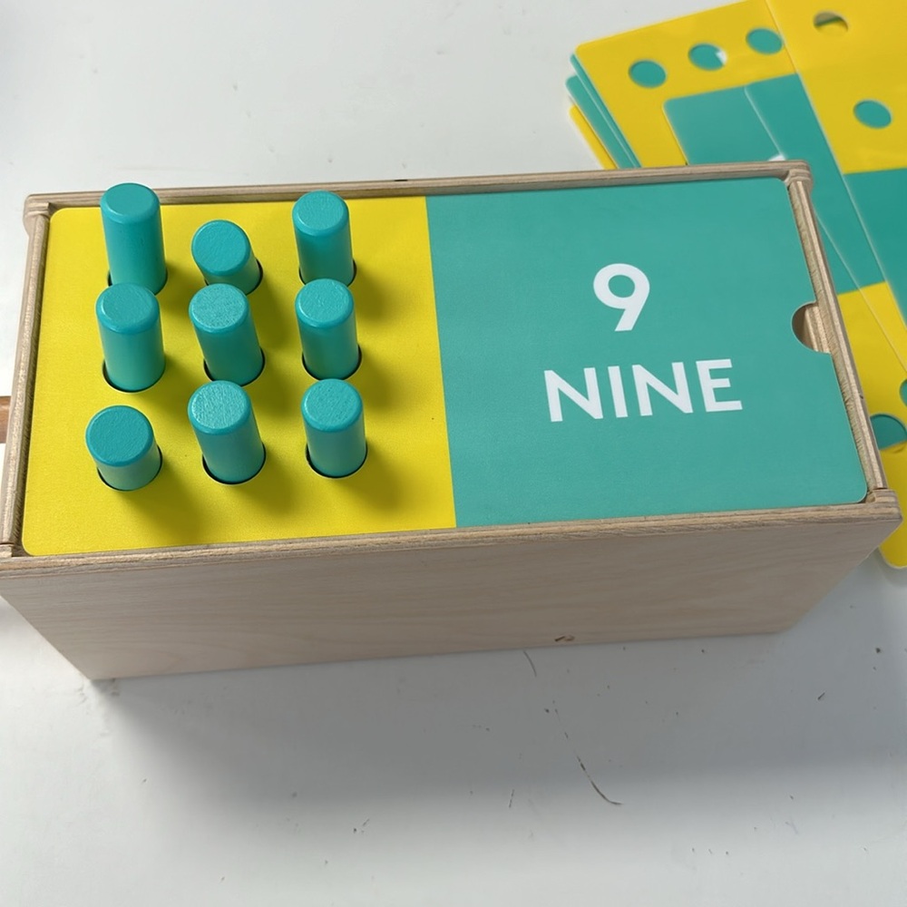 Lovevery wooden counting peg counting slide box